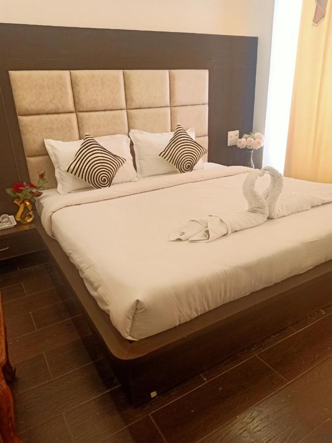 Hotel Ndbl & Restaurant Haridwār Buitenkant foto